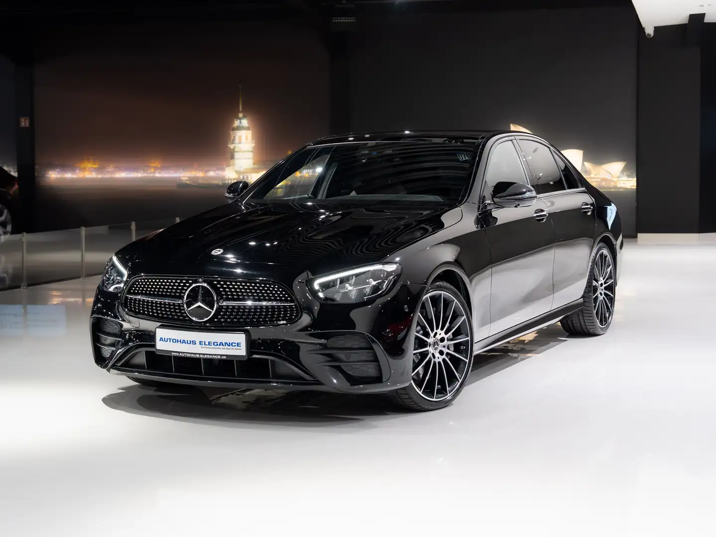 Mercedes-Benz E 450 4Matic*AMG-LINE*LUFT*360*1.HD*PANO*BURM* Noir - 1
