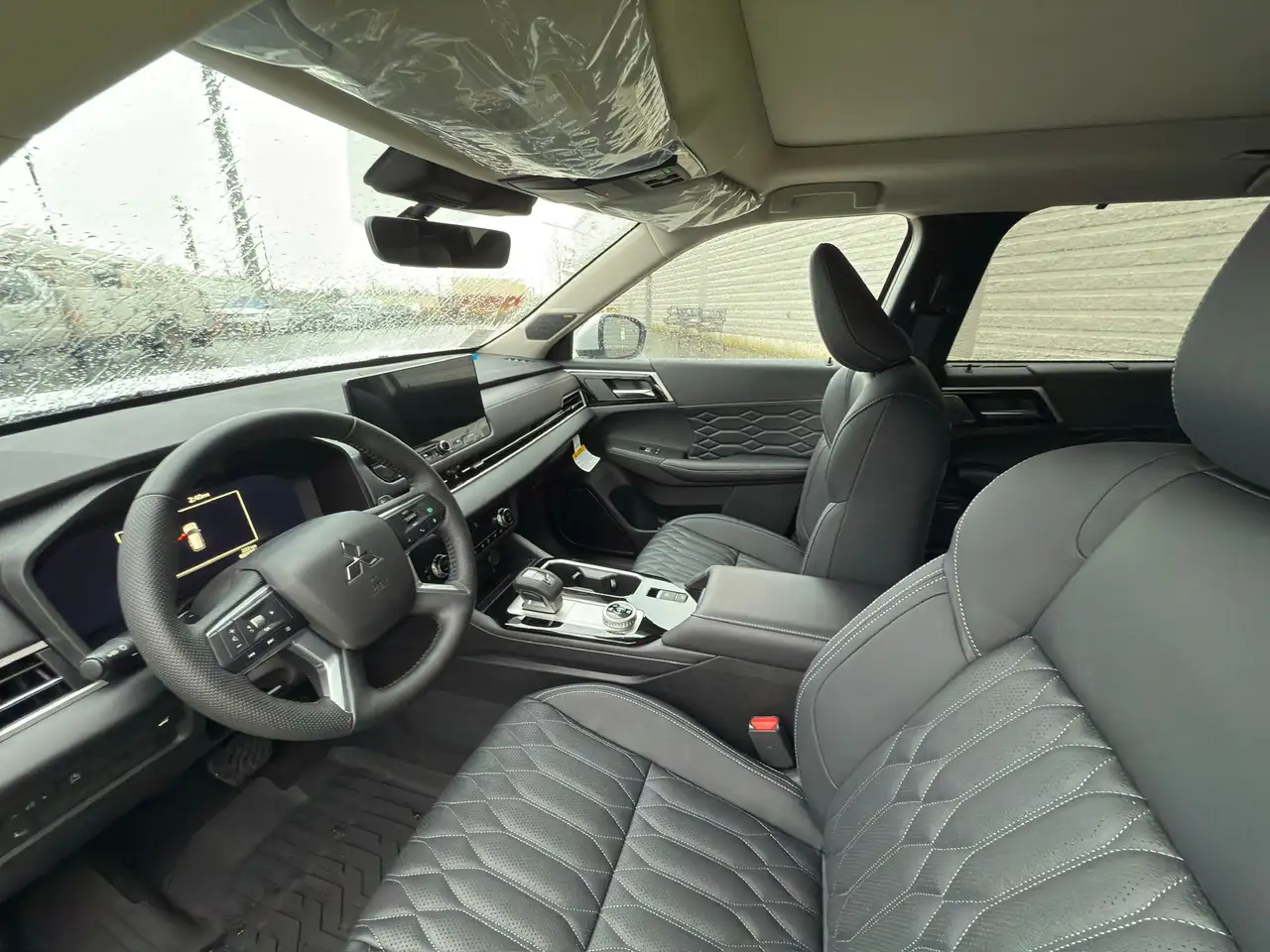 Mitsubishi Outlander снимка Mitsubishi Outlander