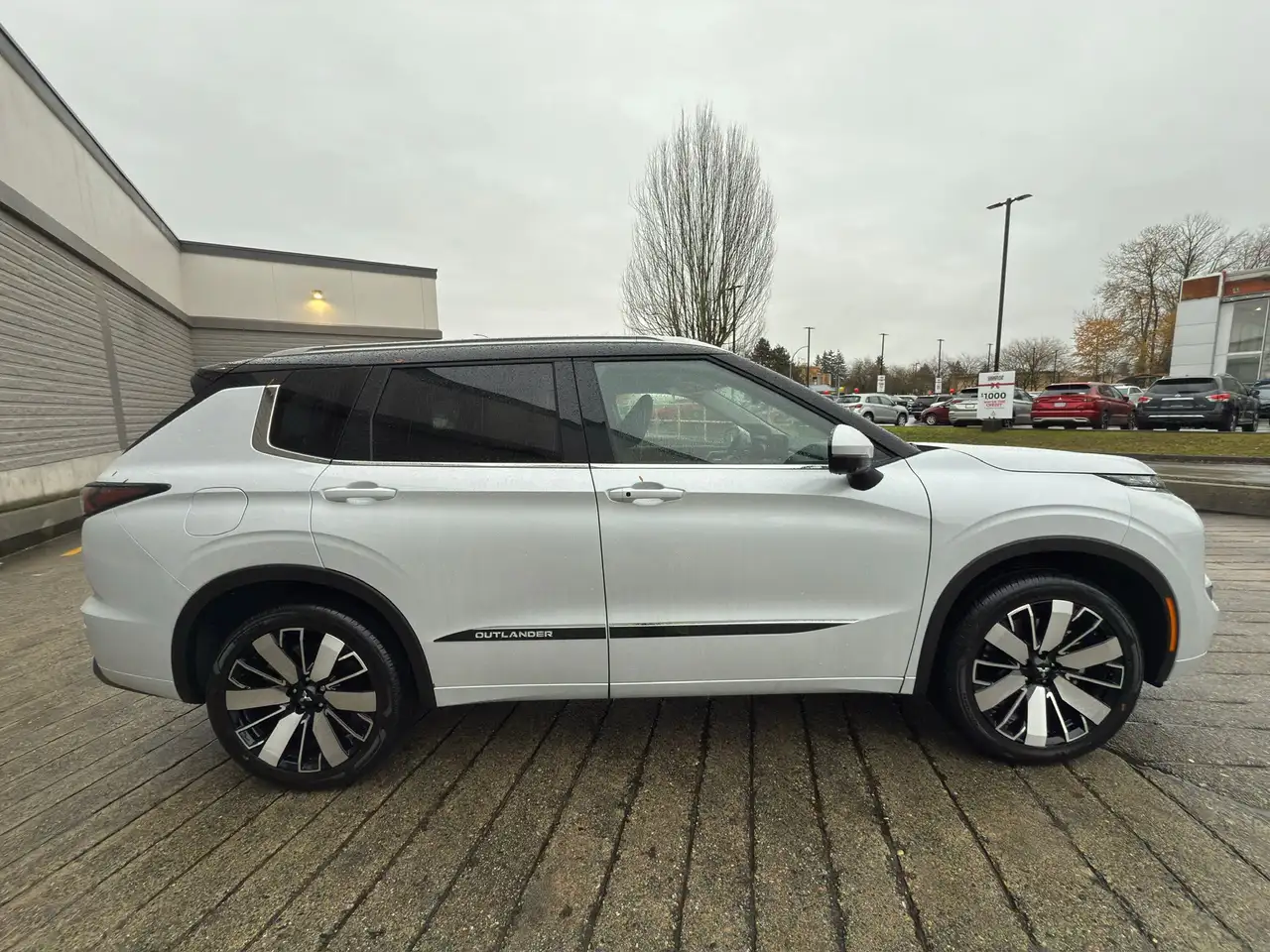 Mitsubishi Outlander снимка Mitsubishi Outlander