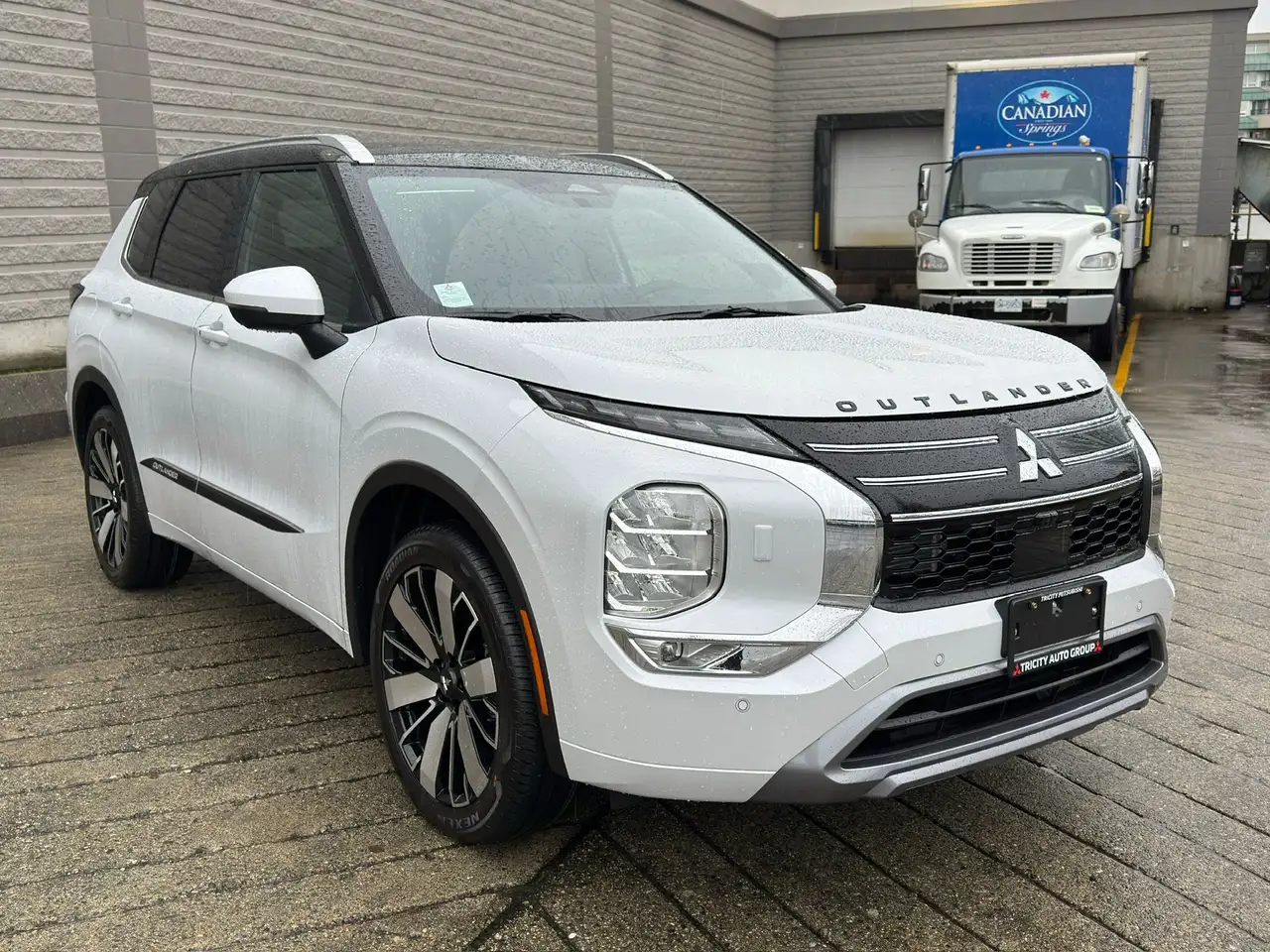 Mitsubishi Outlander снимка Mitsubishi Outlander