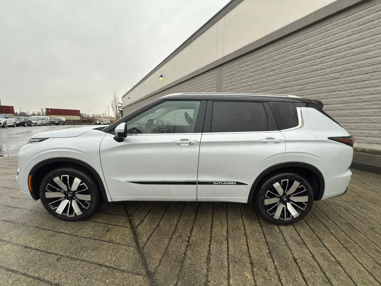 Mitsubishi Outlander снимка Mitsubishi Outlander
