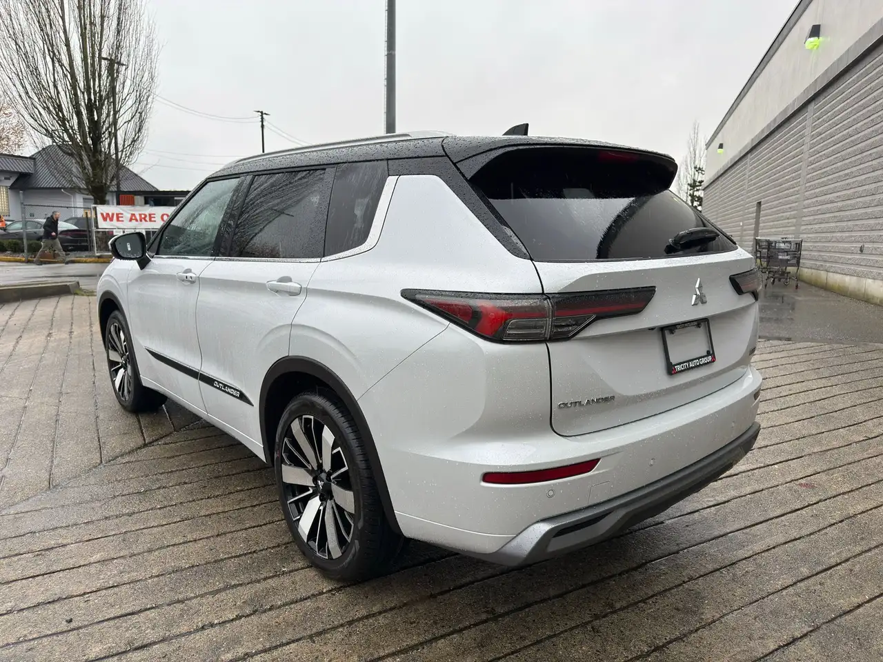 Mitsubishi Outlander снимка Mitsubishi Outlander
