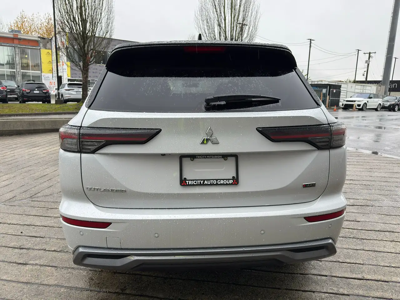 Mitsubishi Outlander снимка Mitsubishi Outlander