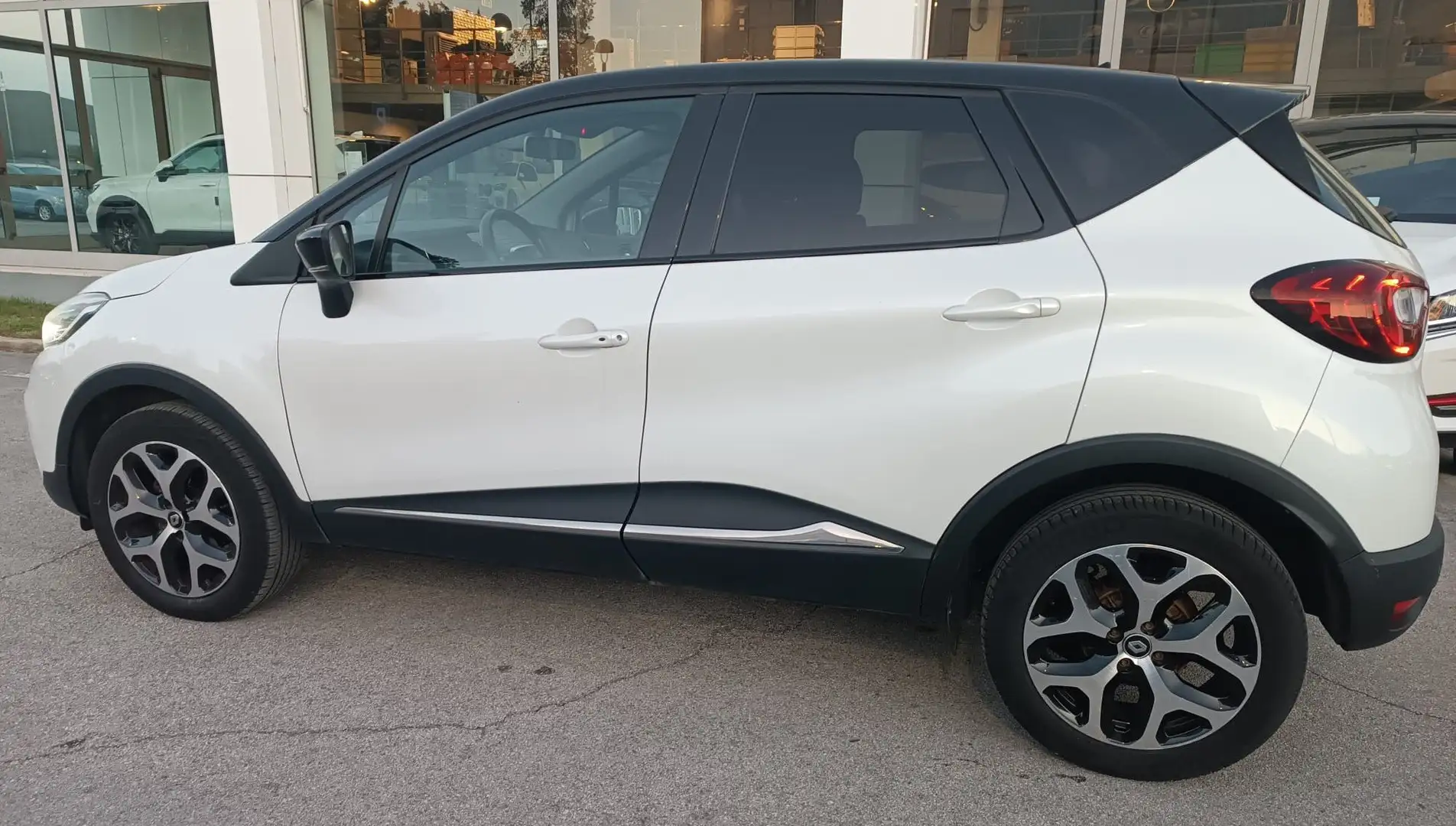 Renault Captur Captur 0.9 tce Energy 90cv - 12 Mesi Garanzia Bianco - 2