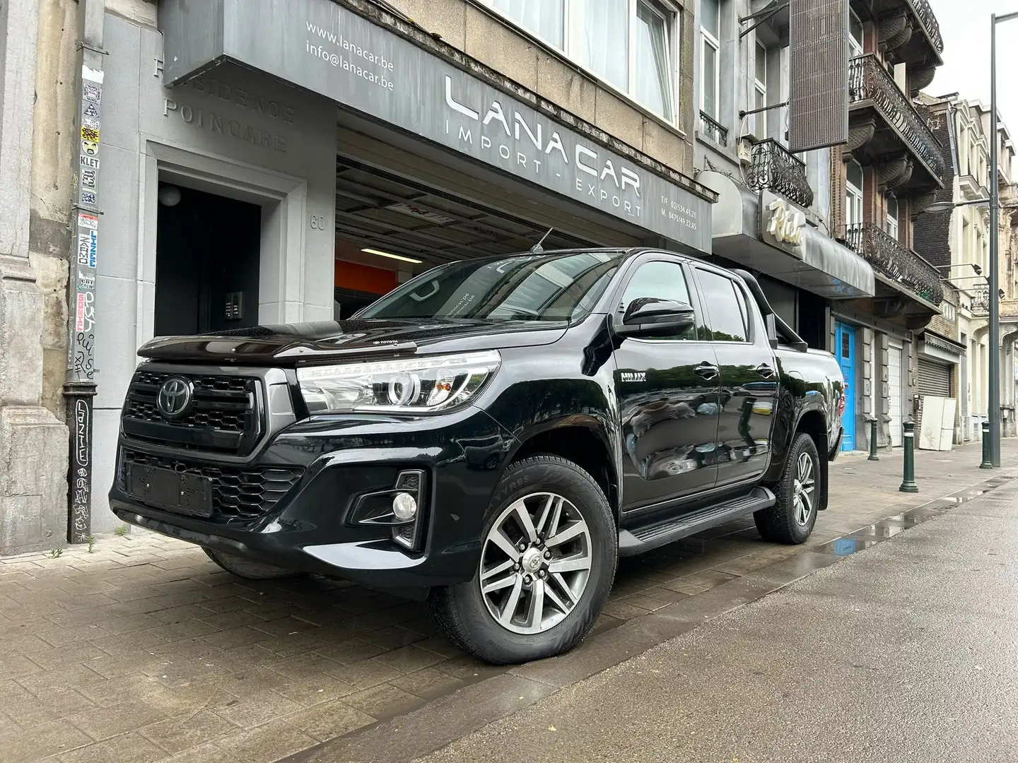 Toyota Hilux Hilux 2.4 D-4D 4WD Comfort Blanc - 1