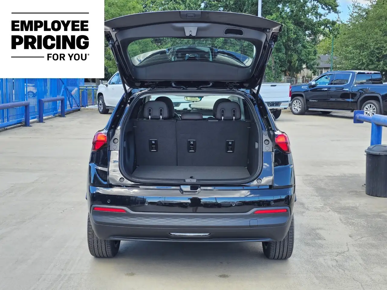 Chevrolet Bolt photo Chevrolet Bolt