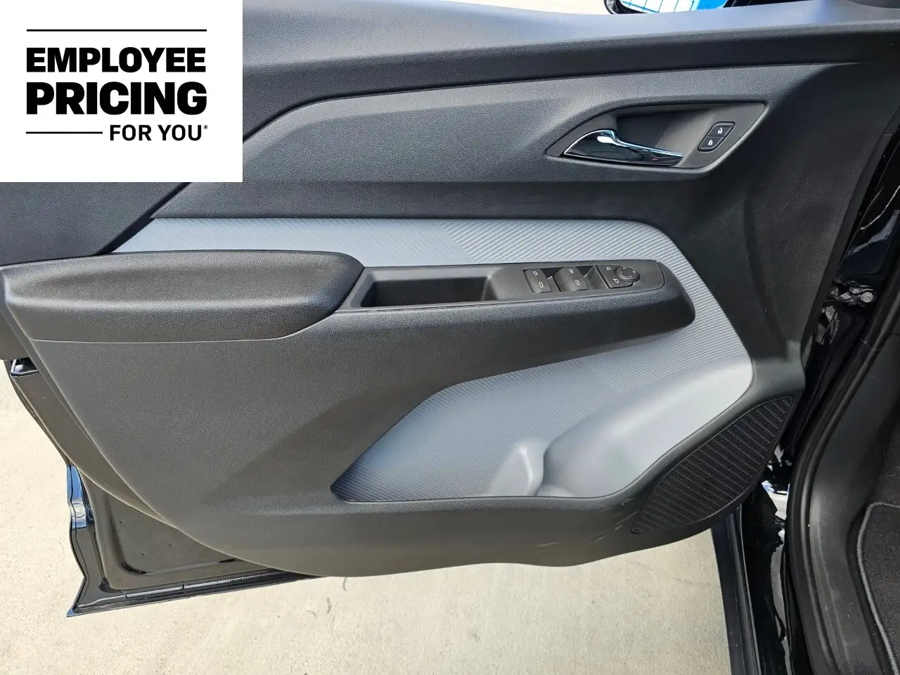 Chevrolet Bolt photo Chevrolet Bolt