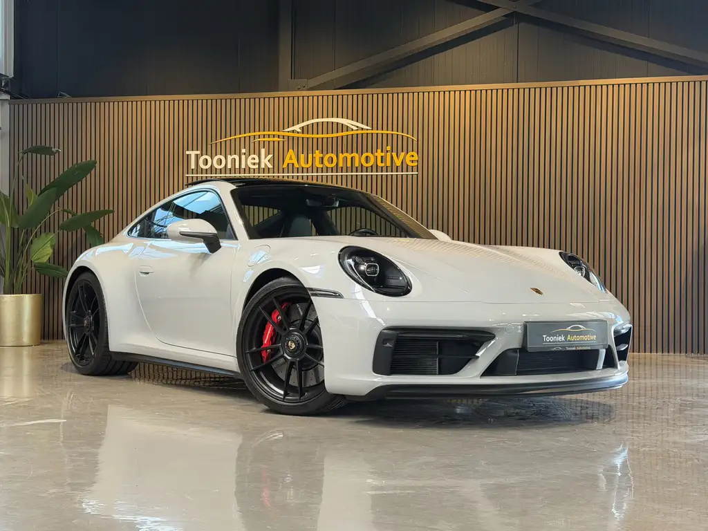 Porsche 992