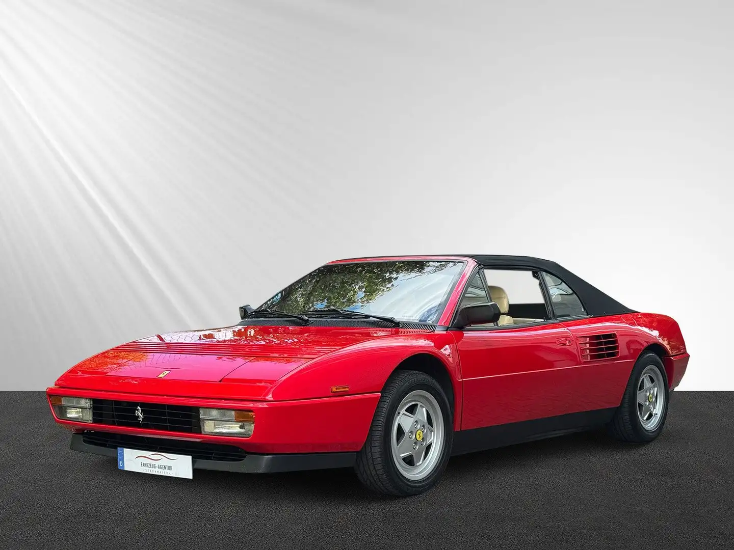 Ferrari Mondial T Cabrio, 15.000EUR invenstiert Rouge - 1