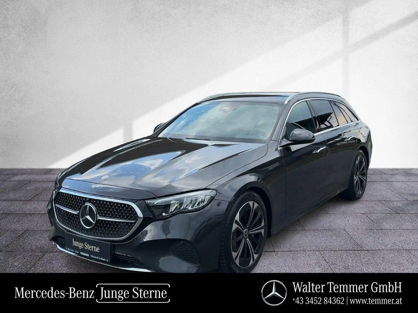 Mercedes-Benz E 300 de 4MATIC T-Modell AVANTGARDE LED DISTR Grau - 1