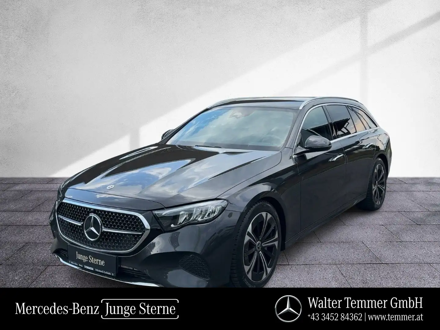 Mercedes-Benz E 300 de 4MATIC T-Modell AVANTGARDE LED DISTR Grau - 1