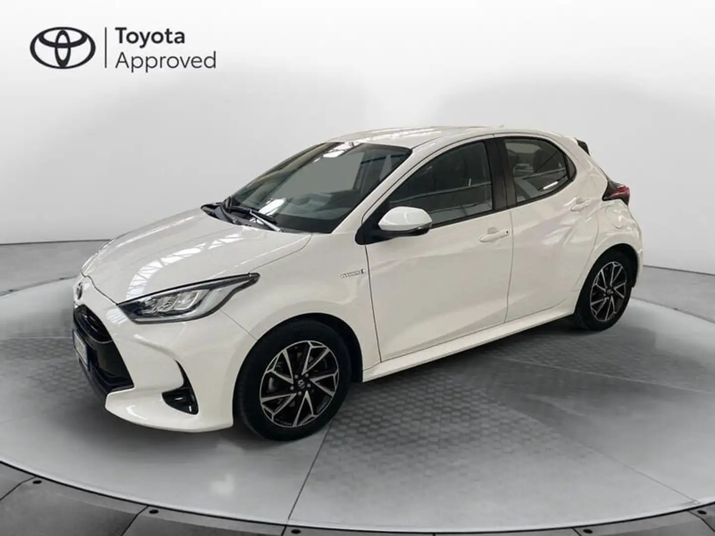 Toyota Yaris 1.5 Hybrid 5 porte Trend Bianco - 1