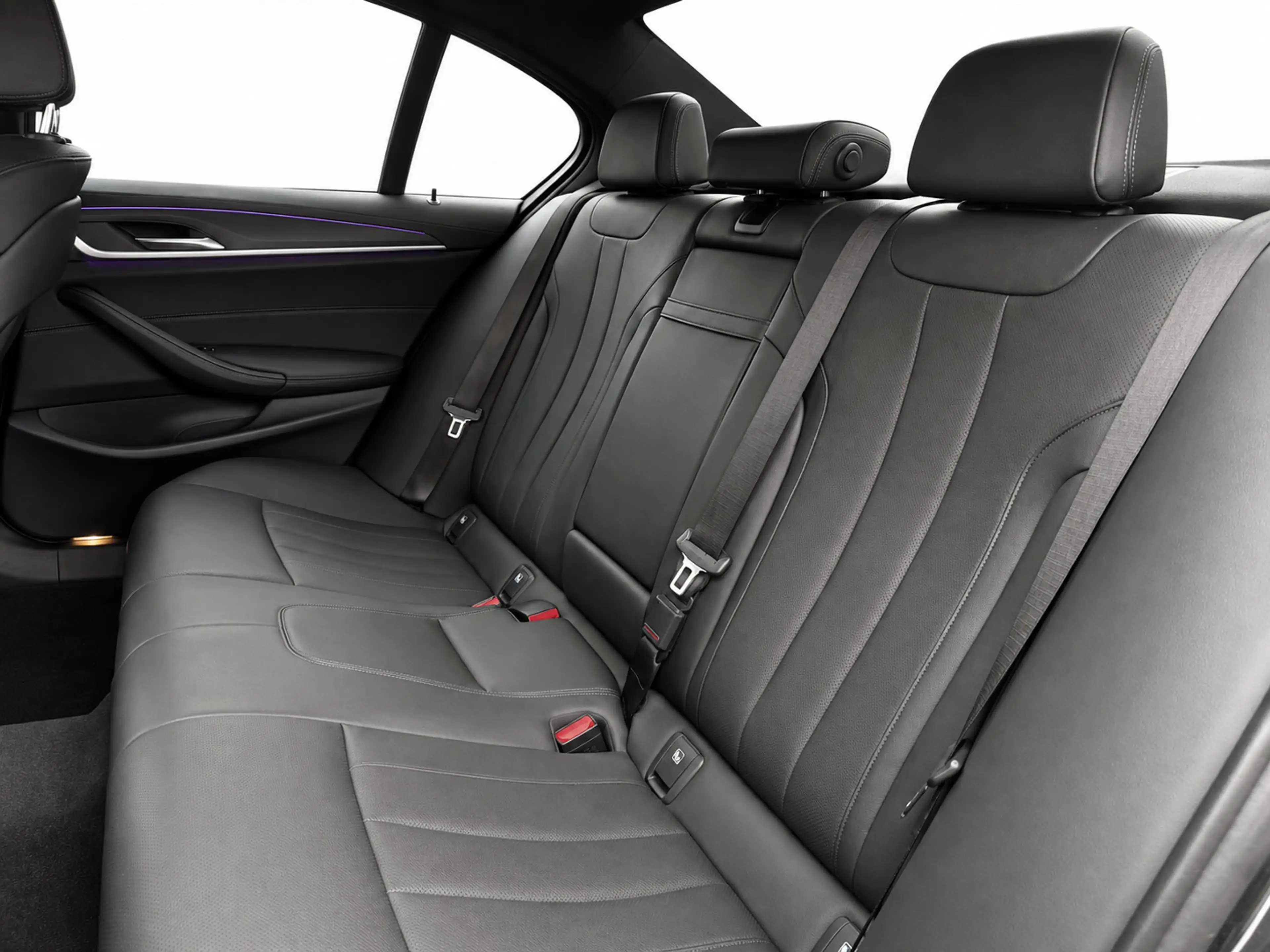 BMW 545 5-serie 545e xDrive M-Sport | Trekhaak | 19 inch | — photo 5
