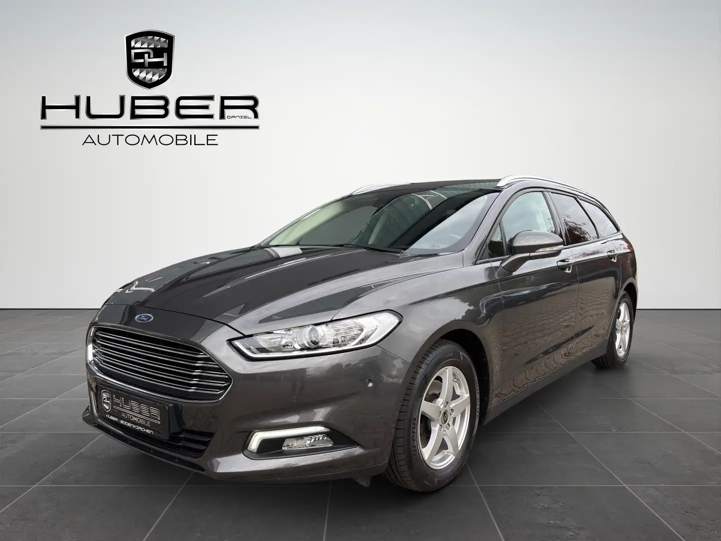 Ford Mondeo Turnier Business Edit. NAVI AHK PDC TEMPO Grau - 1