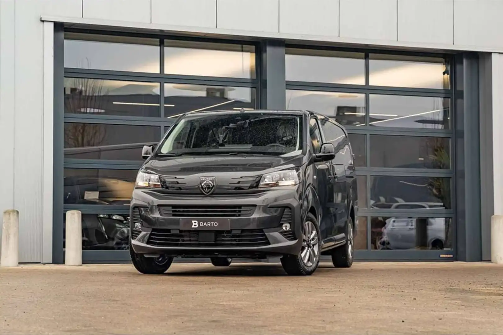 Peugeot Expert 5-zit -  M 145PK - 2 schuifd. - Navi/Camera/Winter Gris - 2