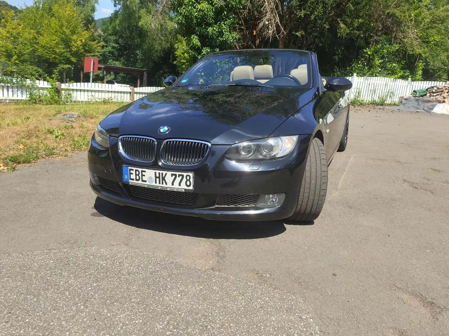 BMW 335 335i Cabrio Schwarz - 1