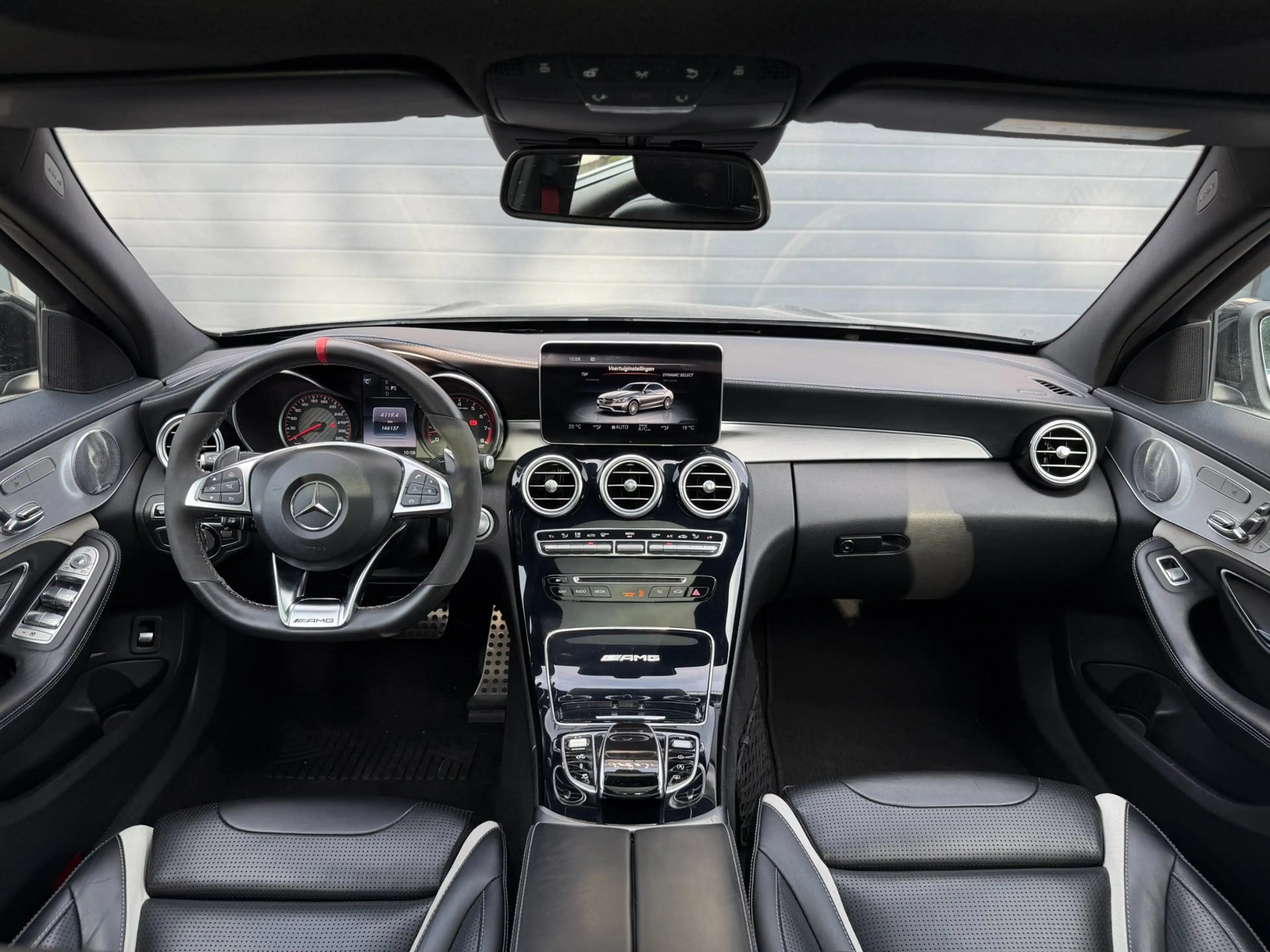 Mercedes-Benz C 63 AMG S | HUD | Pano | Burmester — photo 3