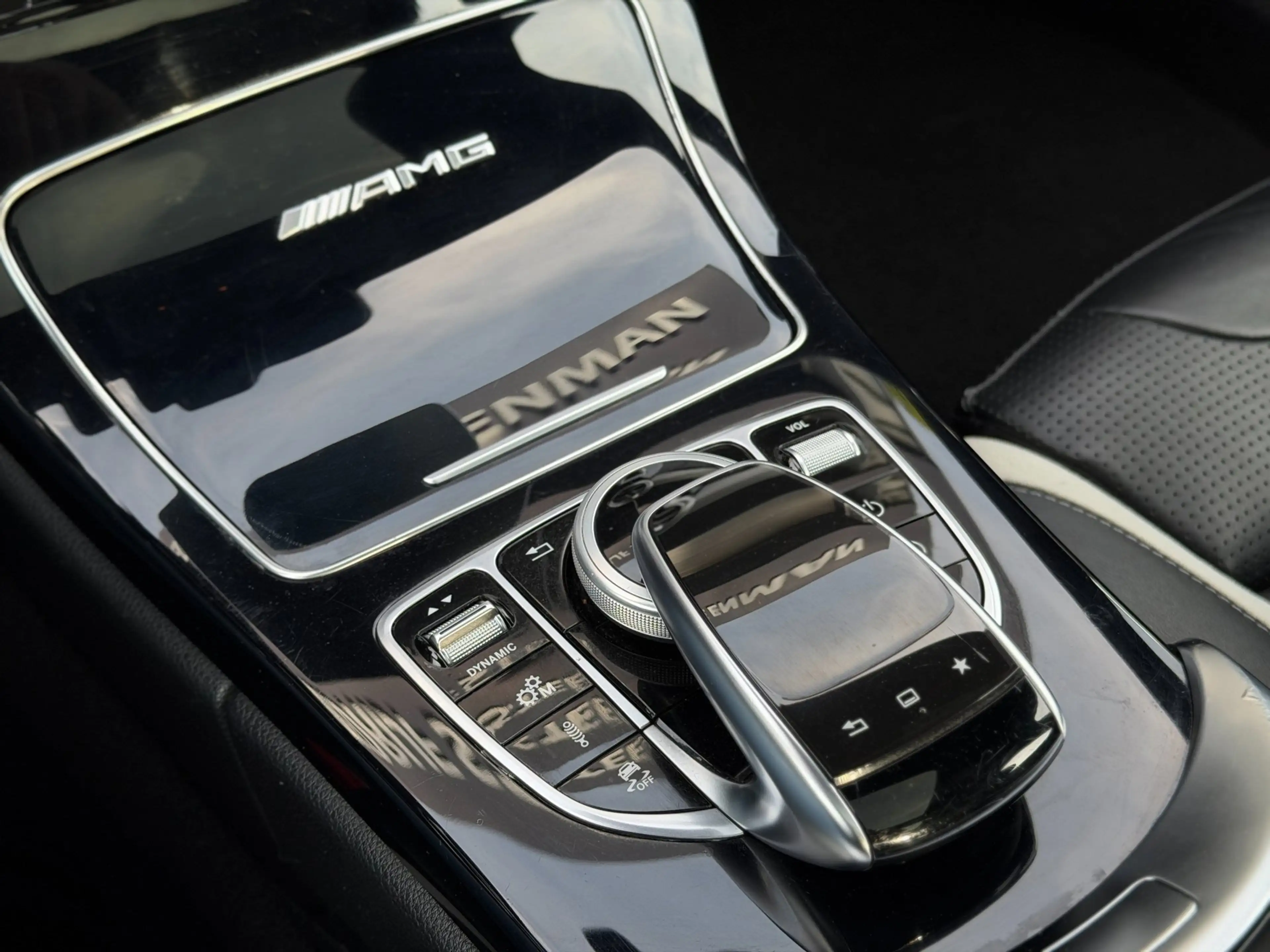 Mercedes-Benz C 63 AMG S | HUD | Pano | Burmester — photo 47