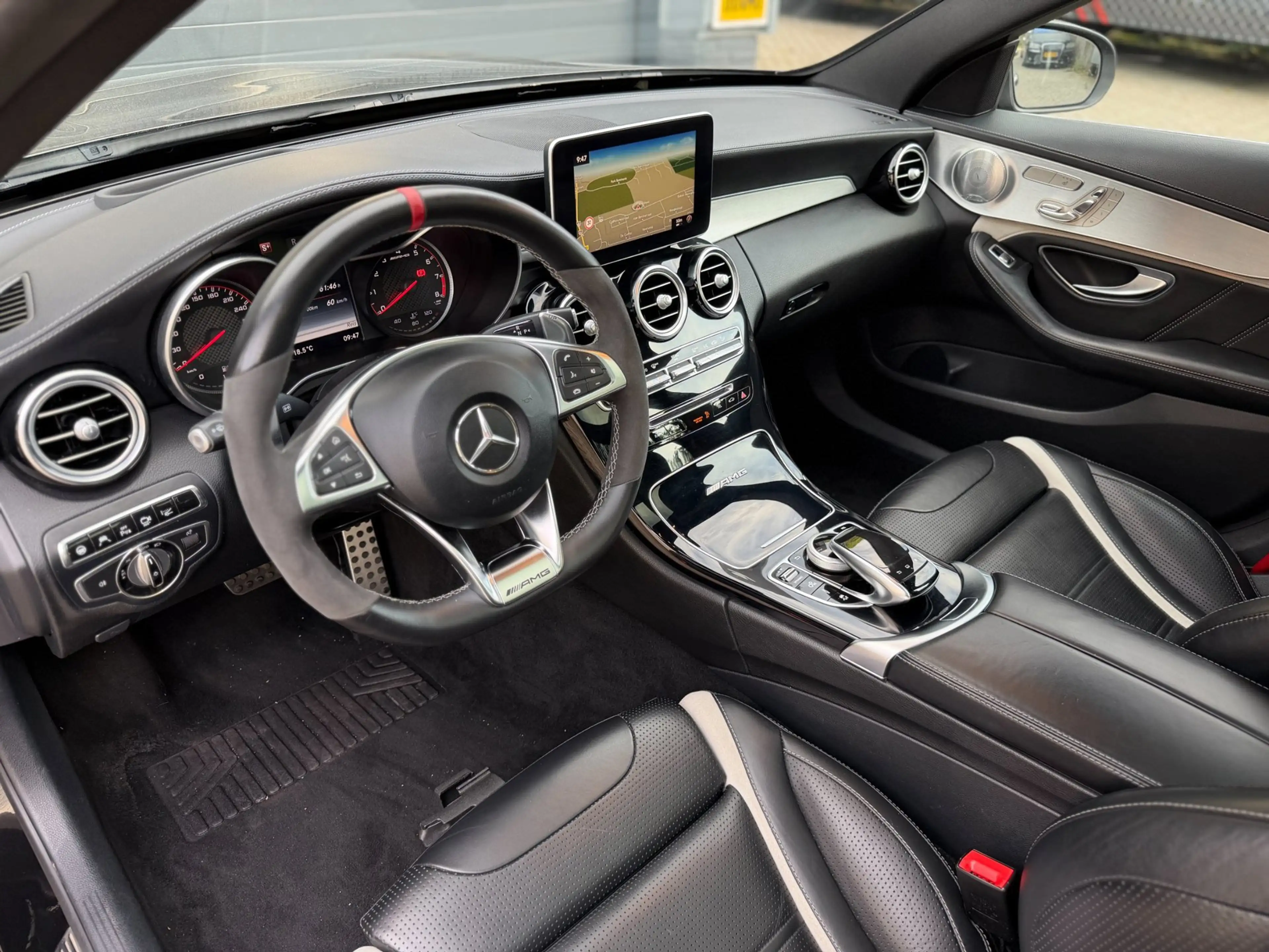 Mercedes-Benz C 63 AMG S | HUD | Pano | Burmester — photo 30