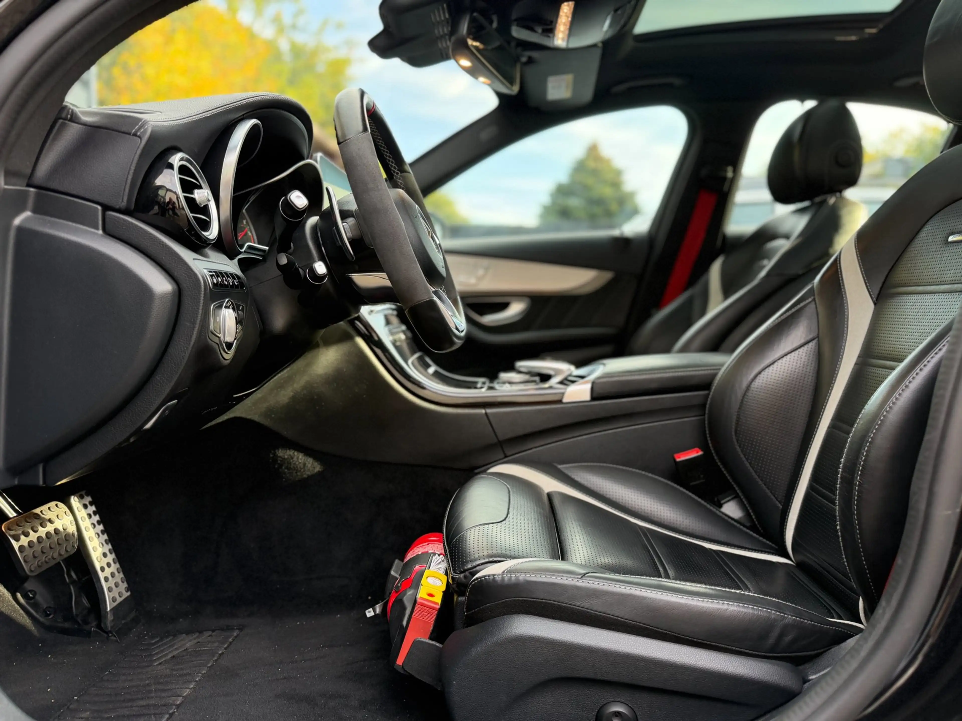 Mercedes-Benz C 63 AMG S | HUD | Pano | Burmester — photo 35