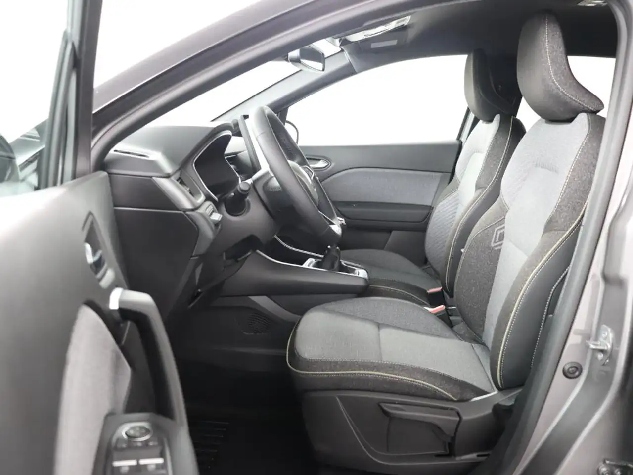 Renault Captur 2026 — фото 11