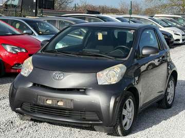 iQ 1.0i VVT-i - 2010 - Essence