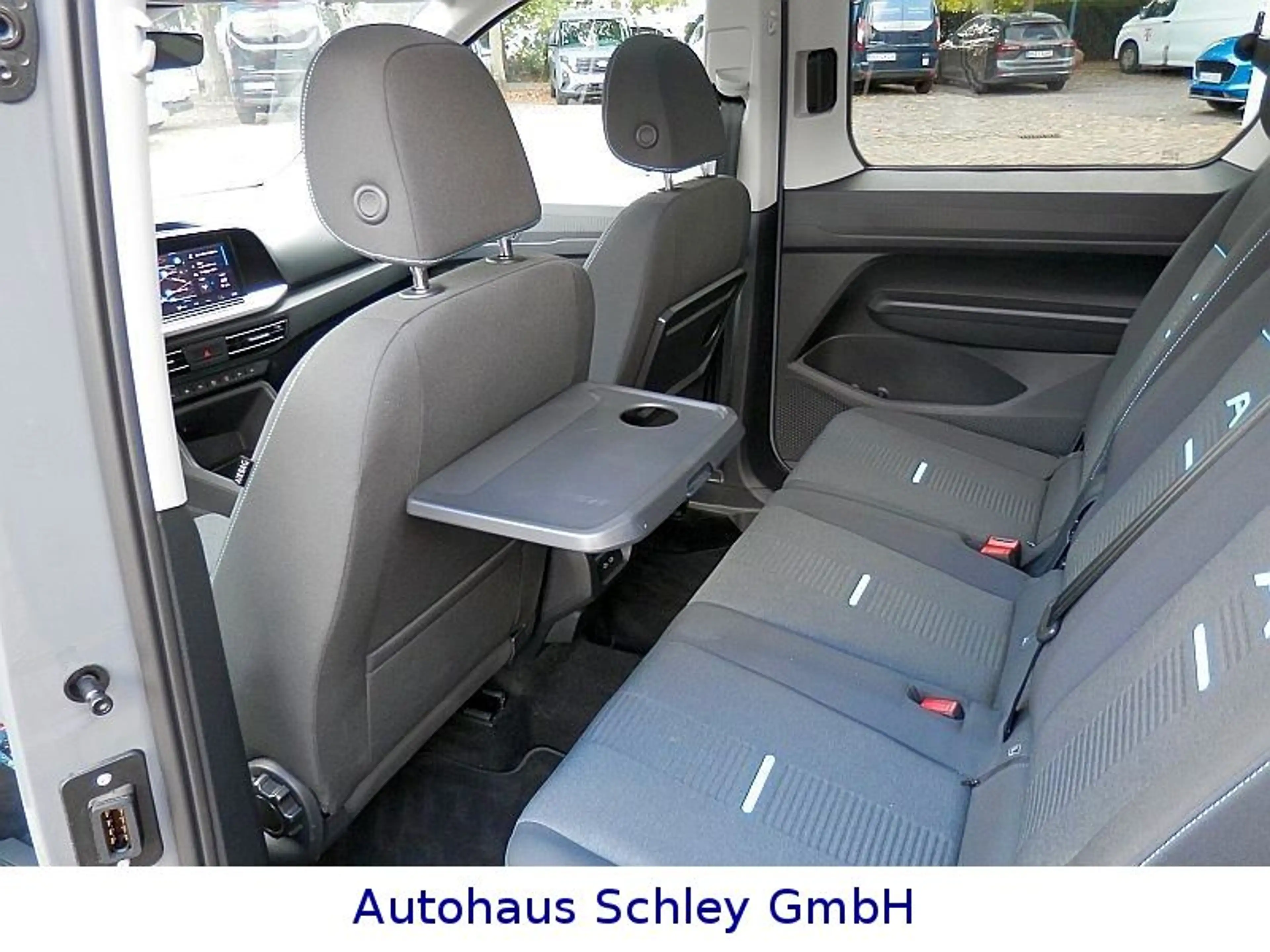 Ford Grand Tourneo Connect PHEV Active*LED*7Sitze*AGR — photo 17