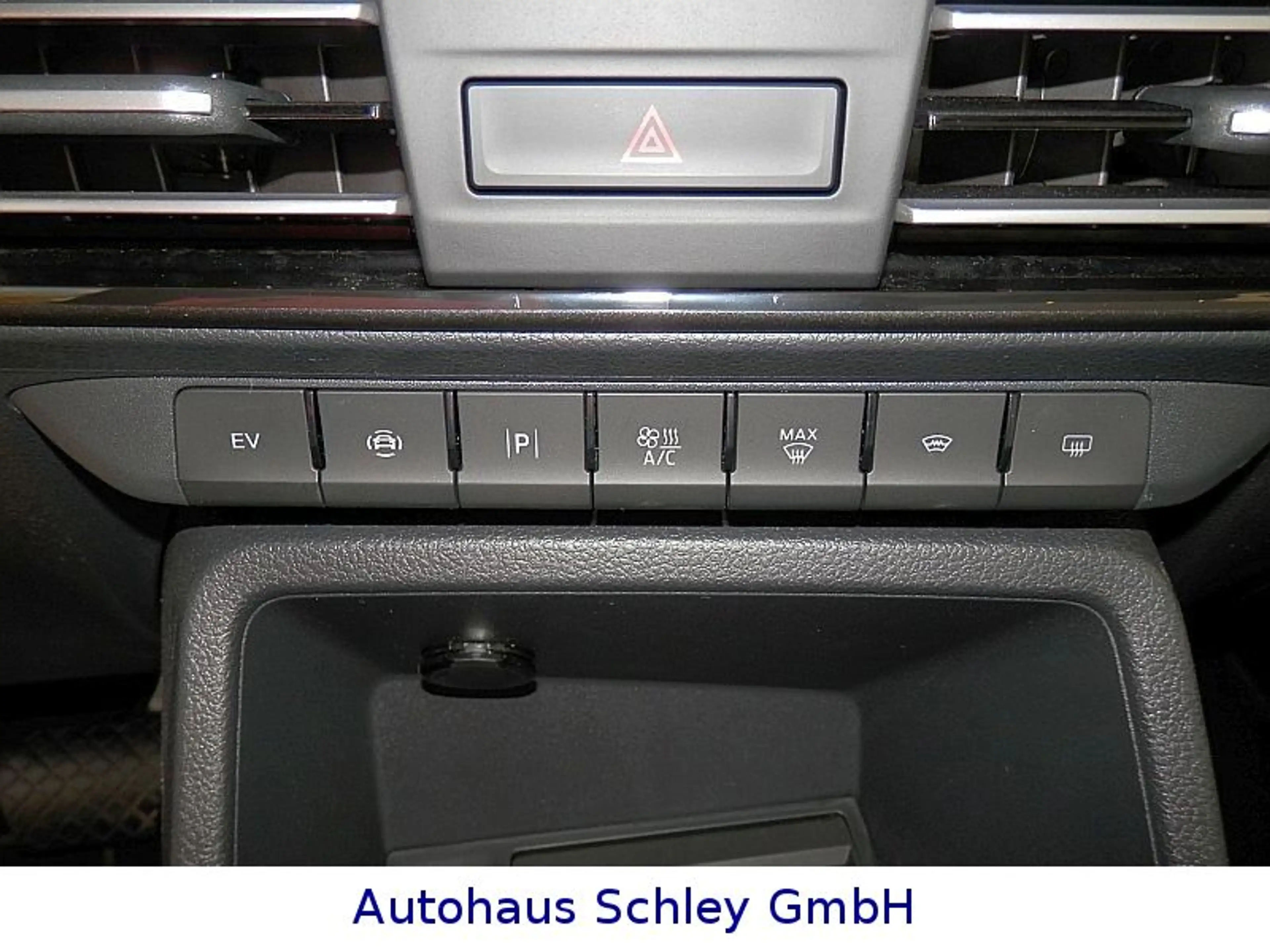 Ford Grand Tourneo Connect PHEV Active*LED*7Sitze*AGR — photo 26