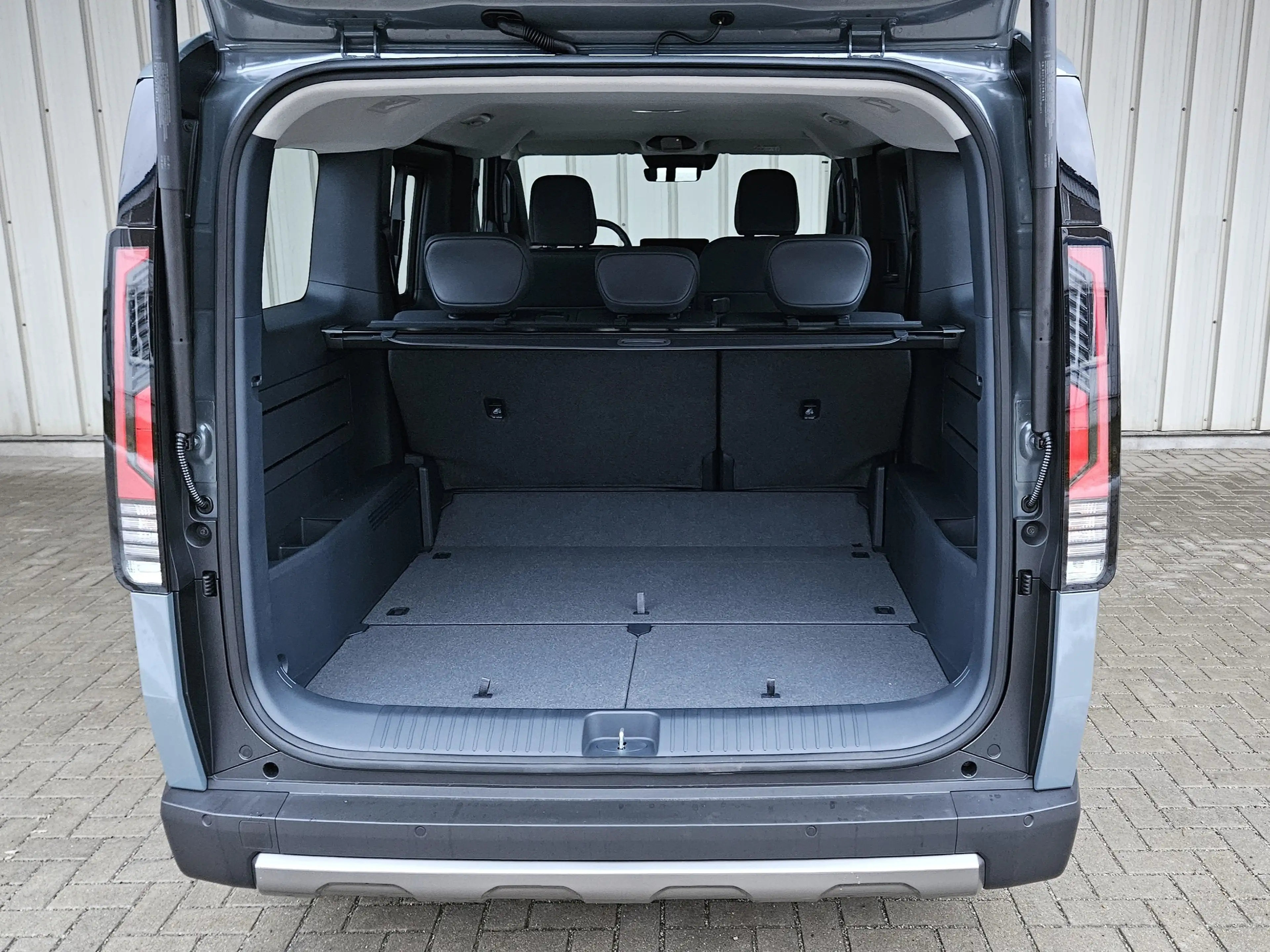 Kia PV5 Passenger PV5 Passenger 2-3-0 71.2 ELITE WP SMP PP SP AW — photo 13