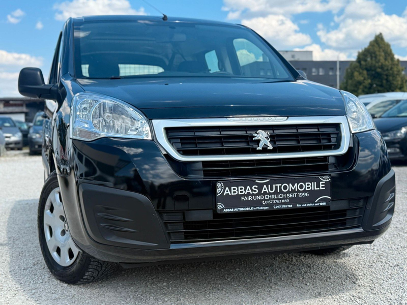 Peugeot Partner Tepee Active, AHK — photo 2