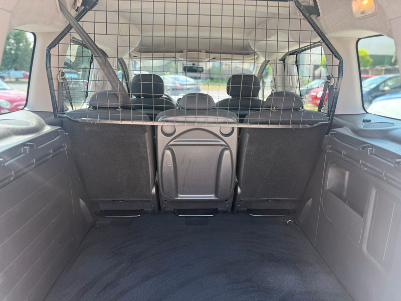 Peugeot Partner Tepee Active, AHK — photo 14