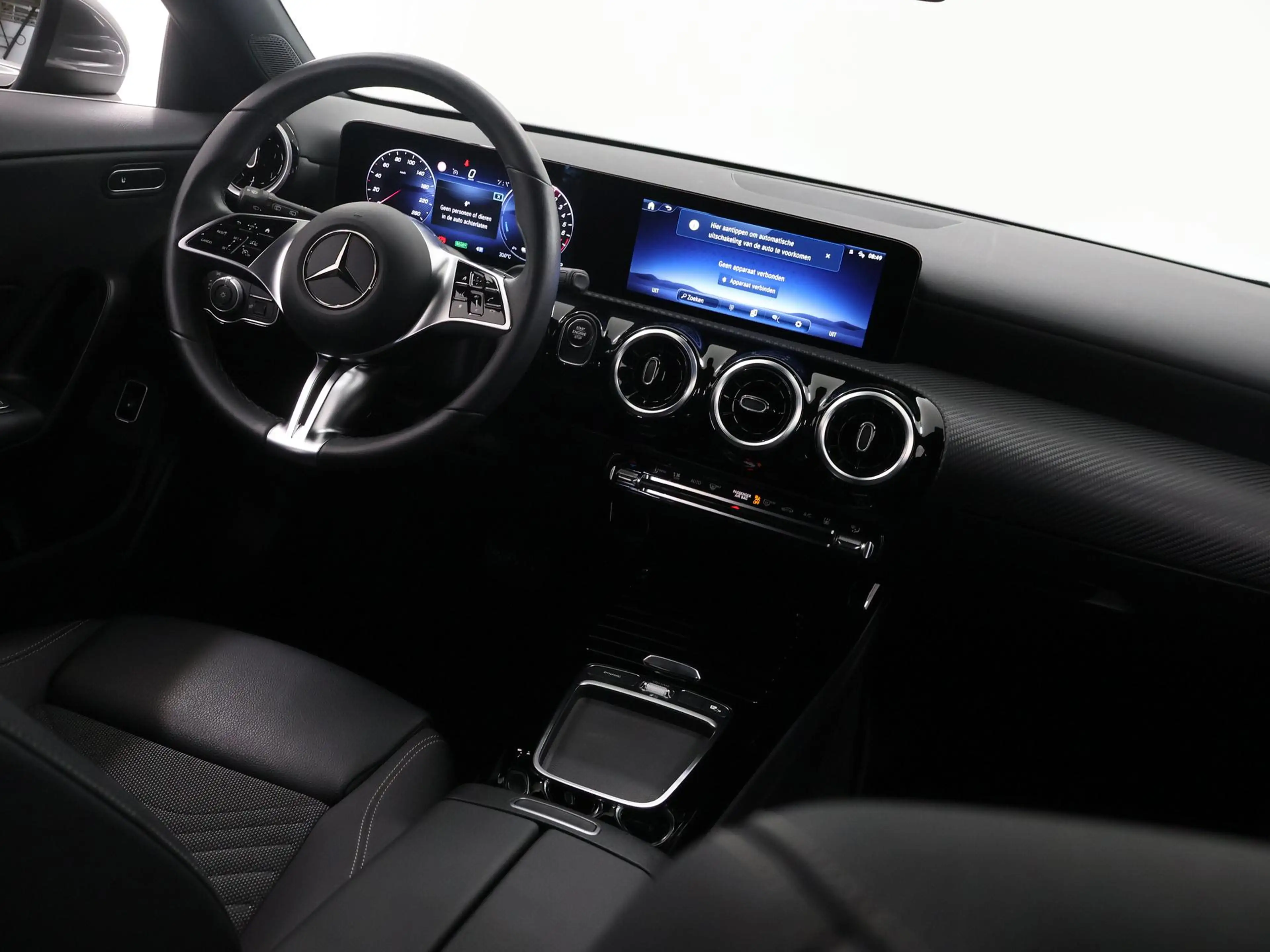 Mercedes-Benz CLA 250 Shooting Brake e Star Edition | Trekhaak | Stoelve — photo 9