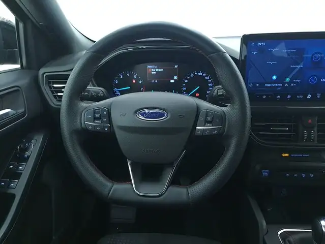 Ford Focus view 11