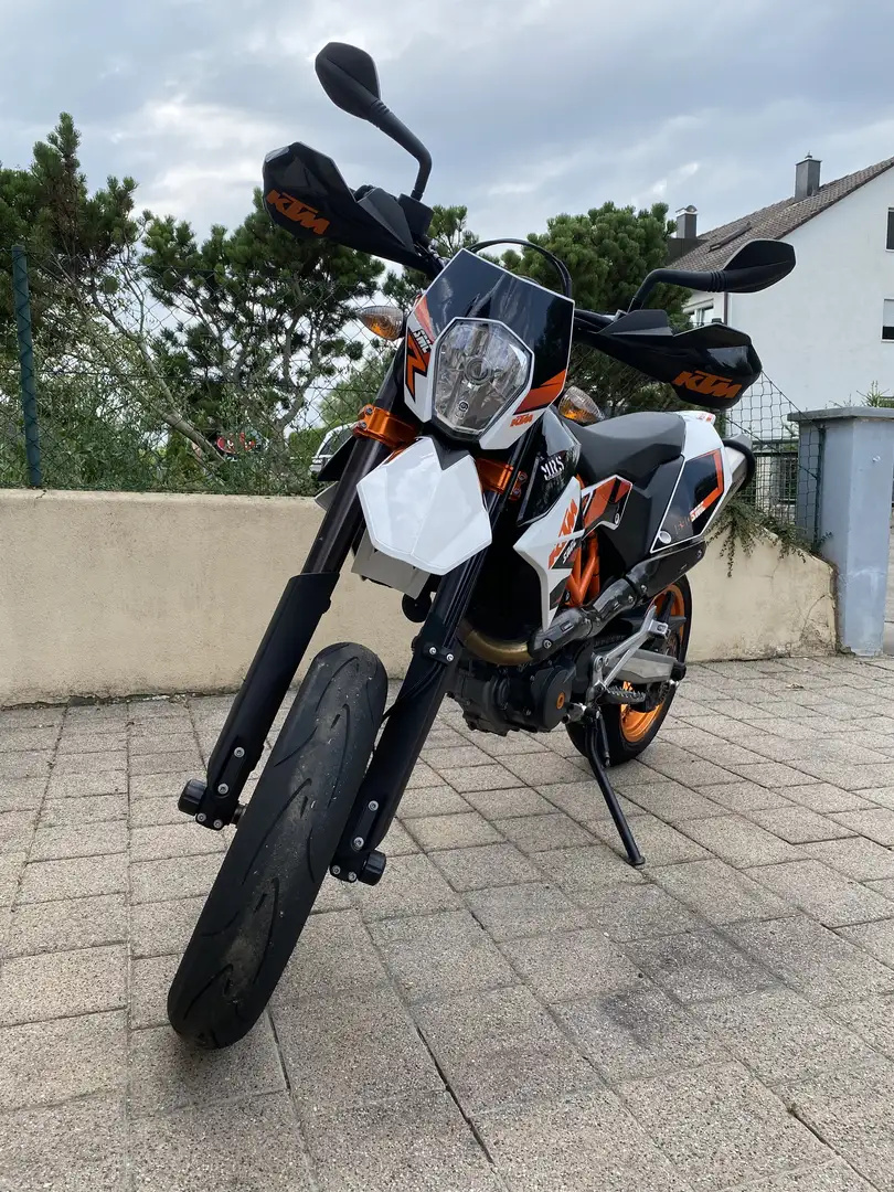 KTM 690 SMC R - 1