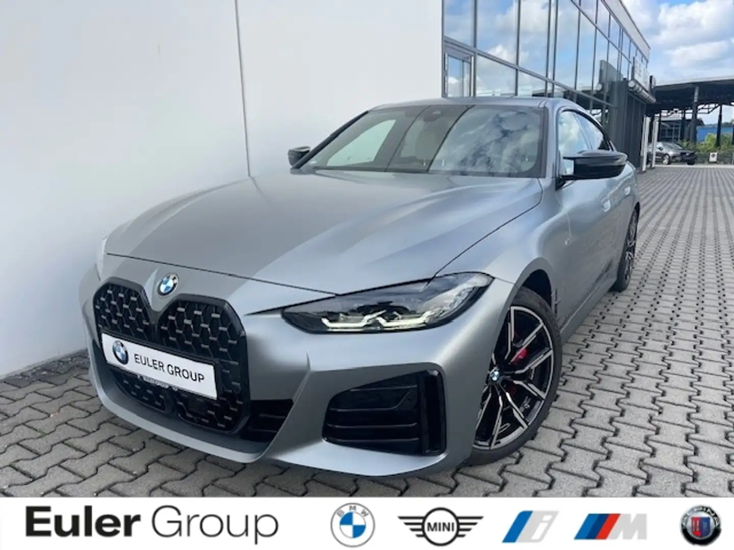 BMW 440 A xDrive Gran Coupe LkHz PANO STHz H/K Grau - 1