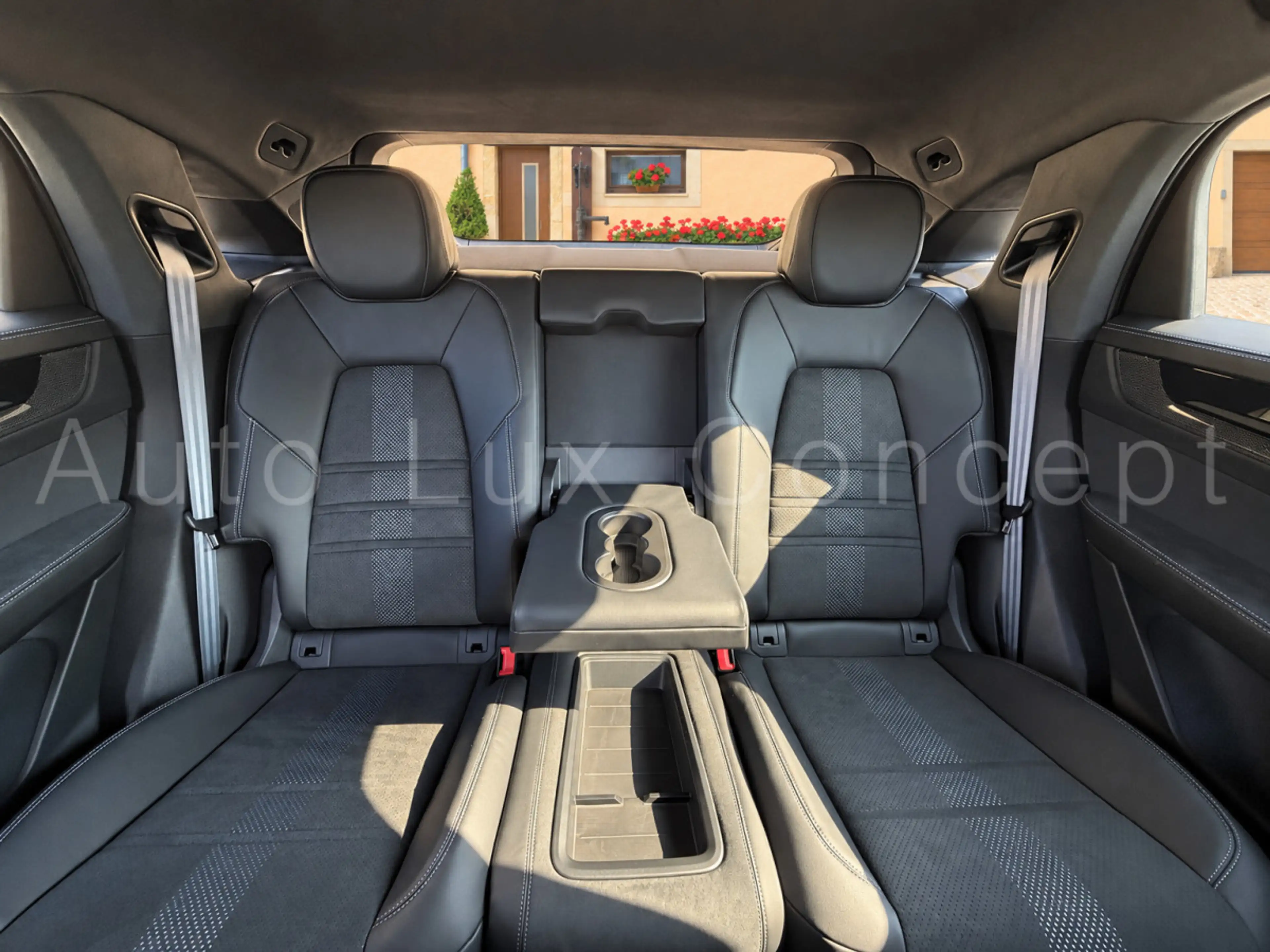 Porsche Cayenne Turbo E-Hybrid Coupé mit GT-Paket — photo 8