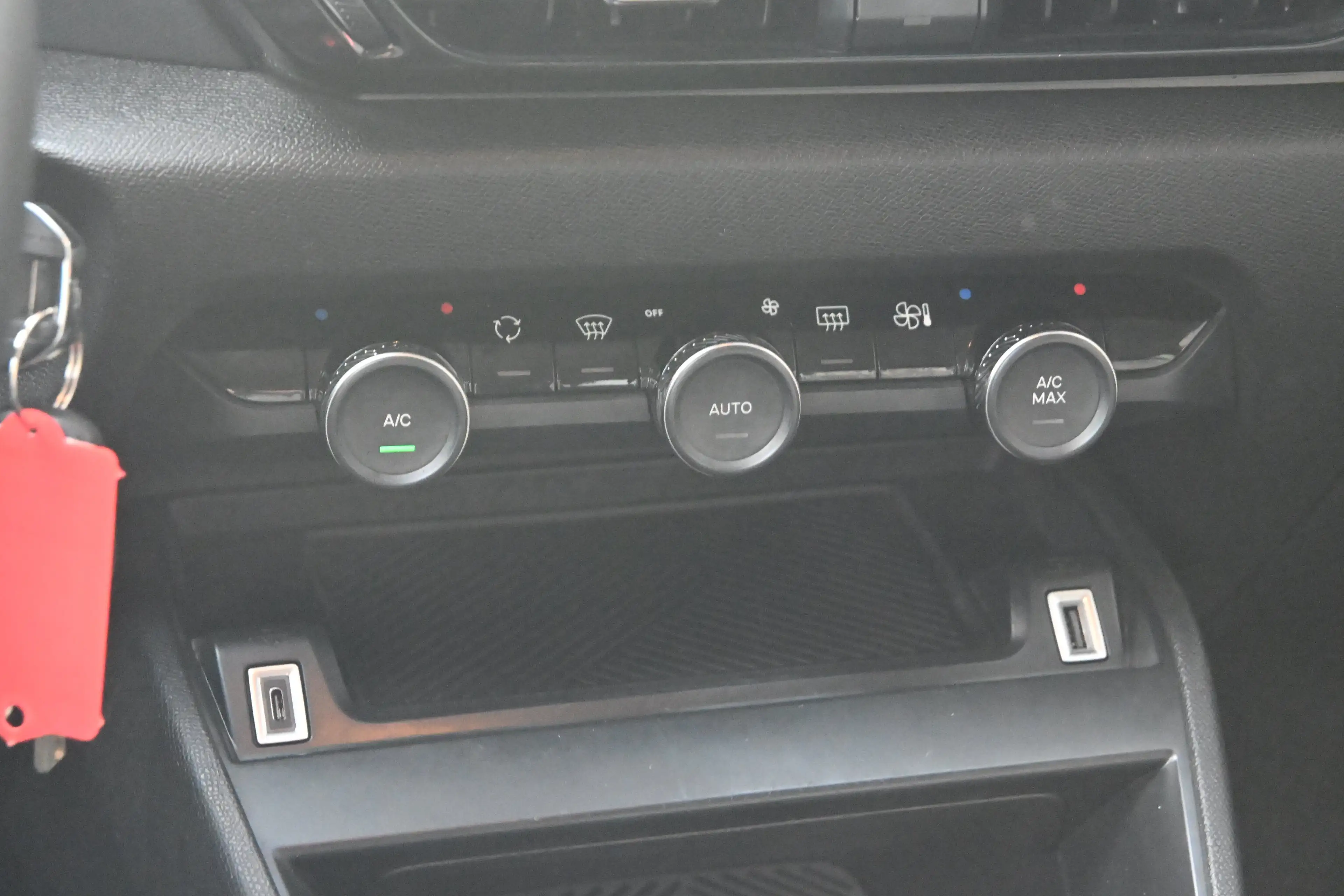 Citroen E-C4 Electric You 50 kWh 3 Fase | Incl. Zomerset | Navigatie by — photo 18