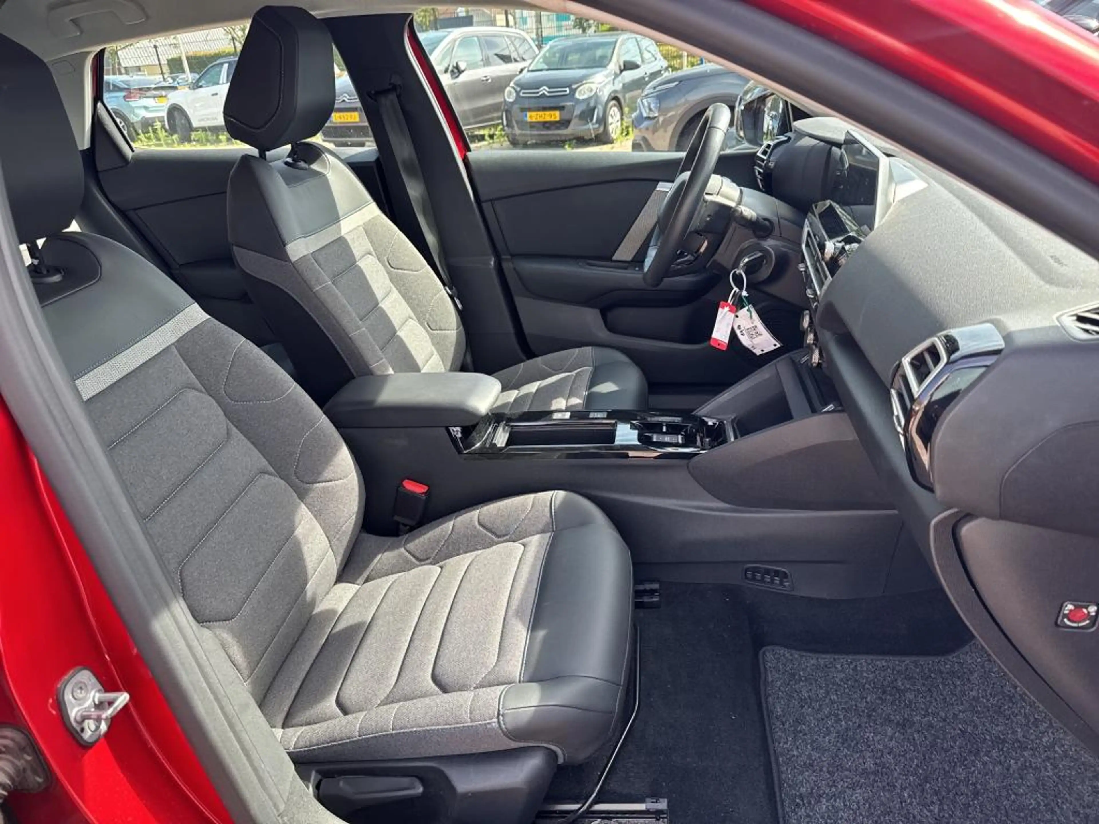 Citroen E-C4 Electric You 50 kWh 3 Fase | Incl. Zomerset | Navigatie by — photo 8