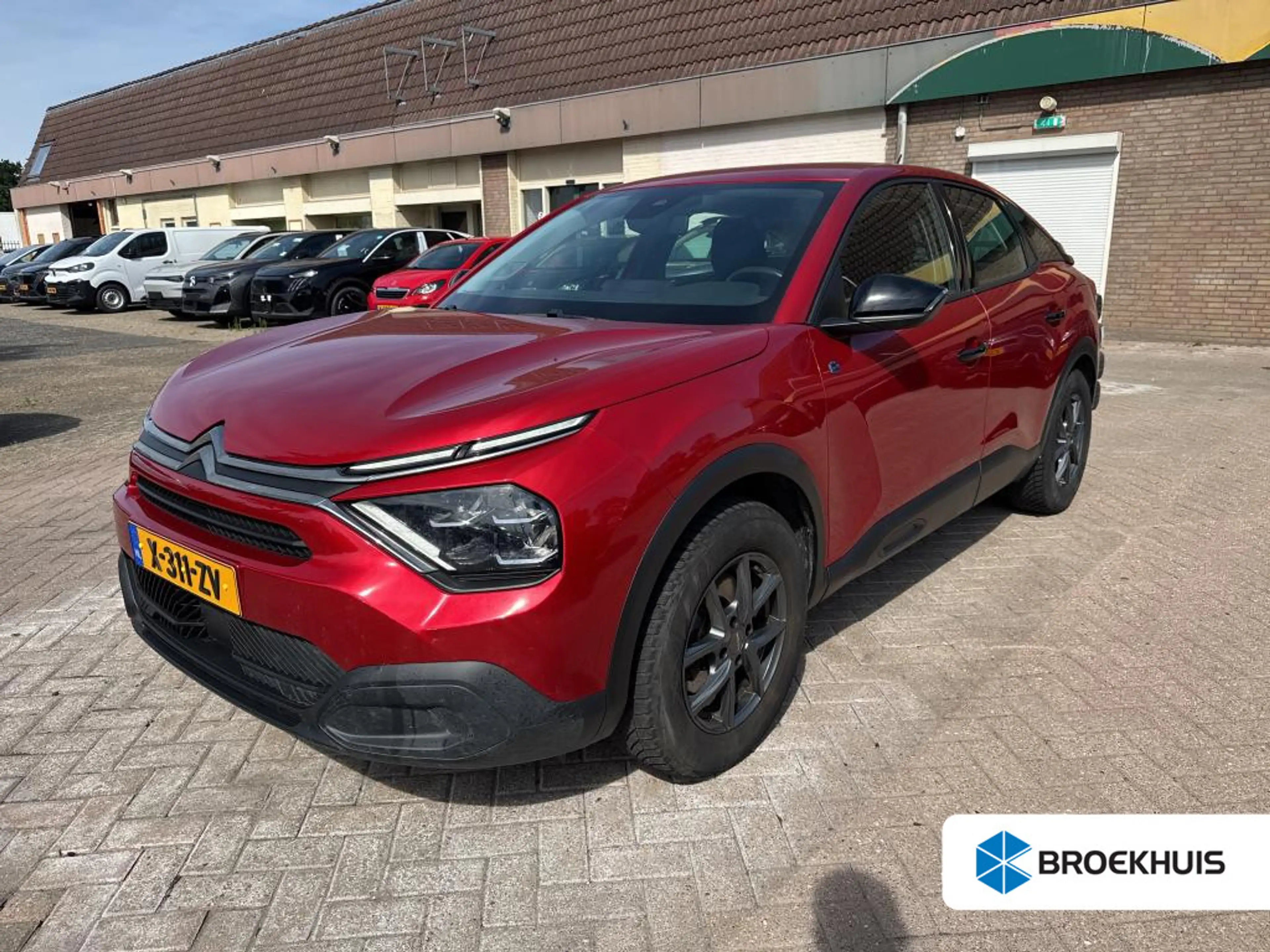 Citroen E-C4 Electric You 50 kWh 3 Fase | Incl. Zomerset | Navigatie by