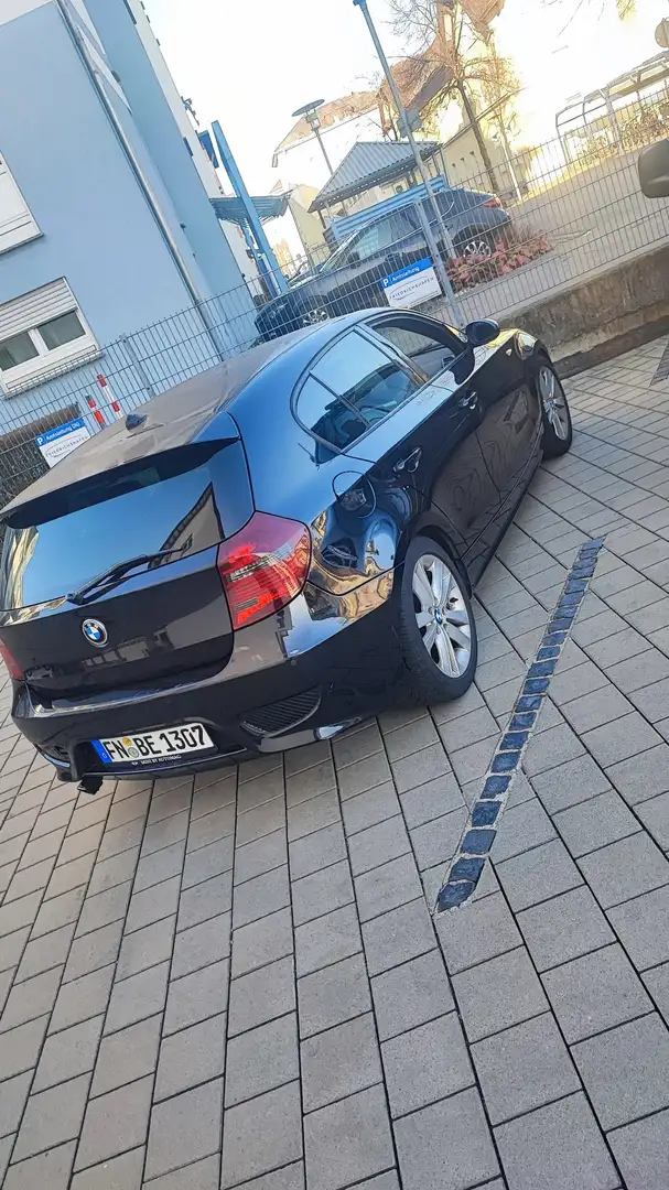 BMW 120 120d Schwarz - 2