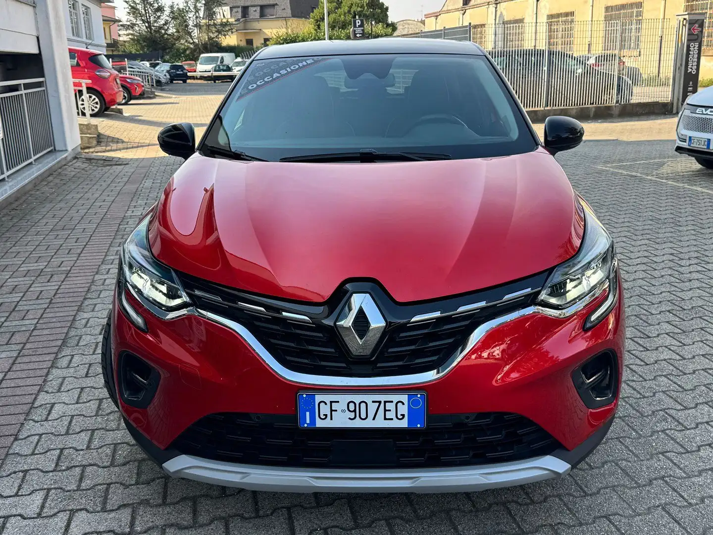 Renault Captur 1.6 E-Tech hybrid Intens 145cv auto Rosso - 2