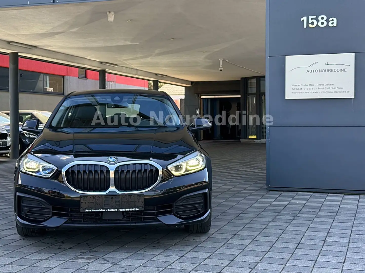 BMW 118 d F40 *Automatik*Navi*LED*DAB*Live*DA*Wlan* Noir - 2