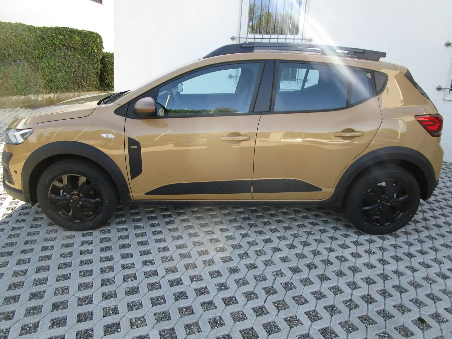 Dacia Sandero Stepway Extreme TCe 90 auto Kamera/Sitzbe/Nav Beige - 2