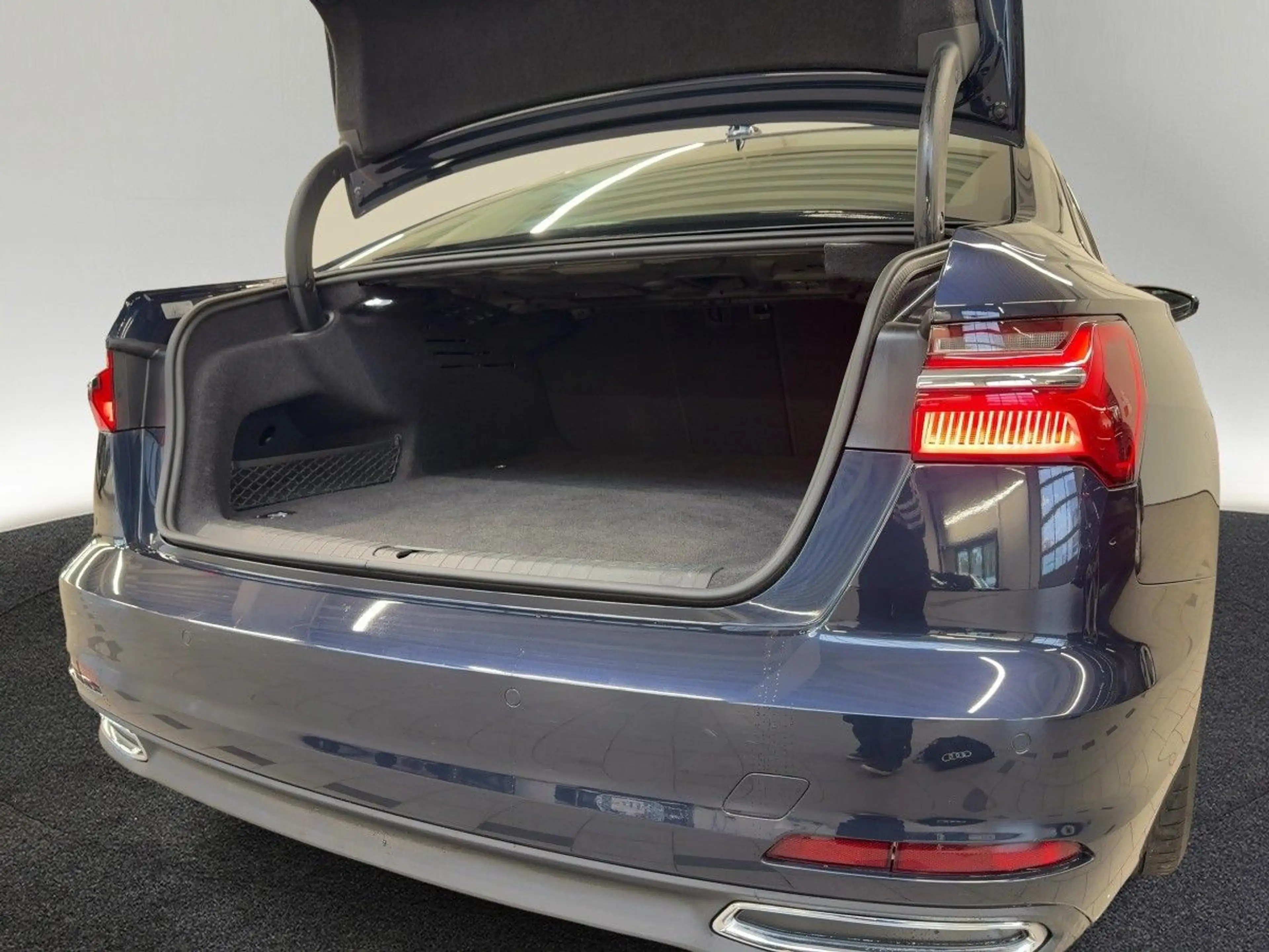 Audi A6 50 TFSI e quattro Head-Up Standklim — photo 7