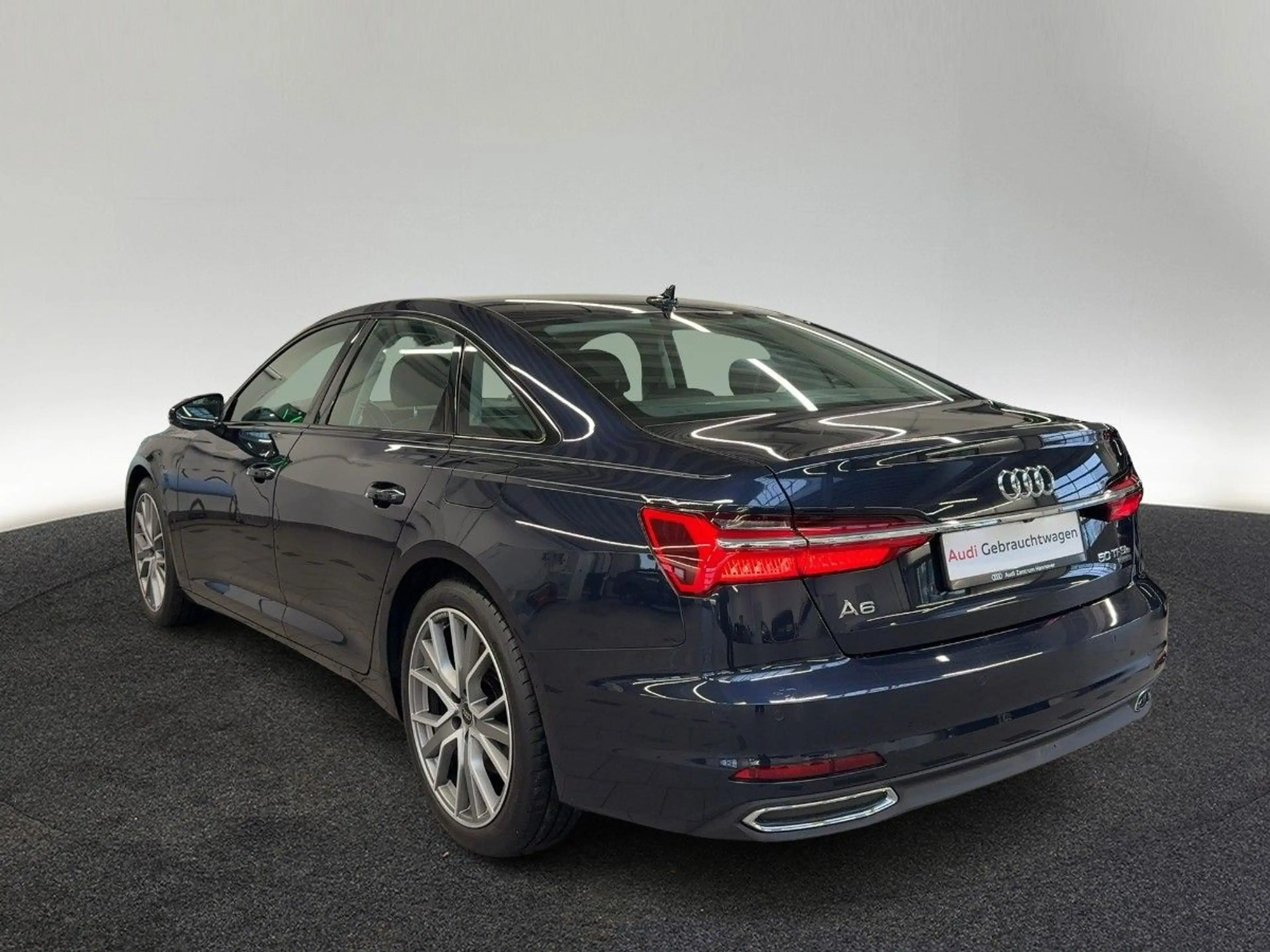 Audi A6 50 TFSI e quattro Head-Up Standklim — photo 4