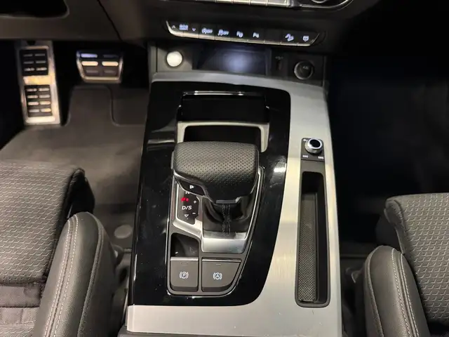 Audi Q5 view 20