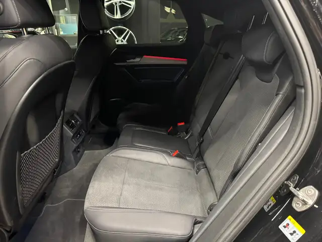 Audi Q5 view 18