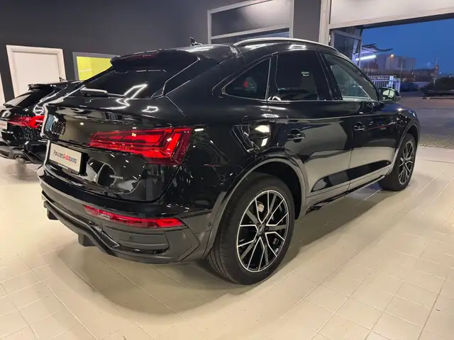 Audi Q5 view 6