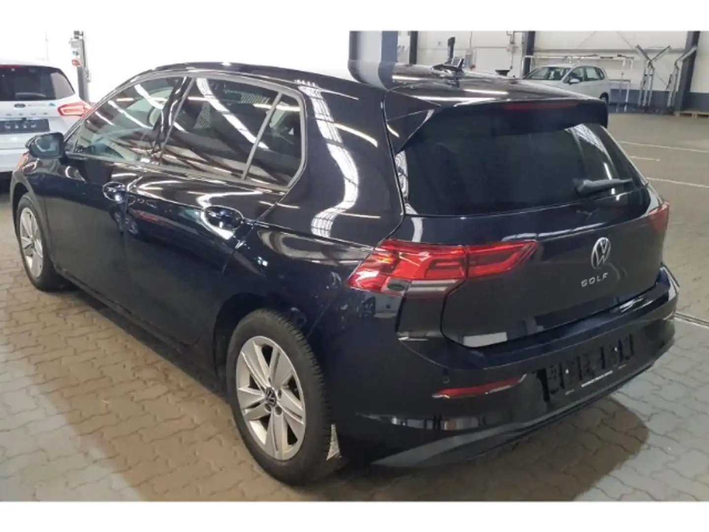 Volkswagen Golf 8 2.0 TDI DSG Life REAR VIEW ACC LED NAVI Negro - 2