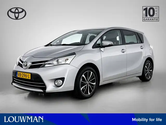 Toyota Verso 1.8 VVT-i SkyView Edition | Panodak | Trekhaak |
